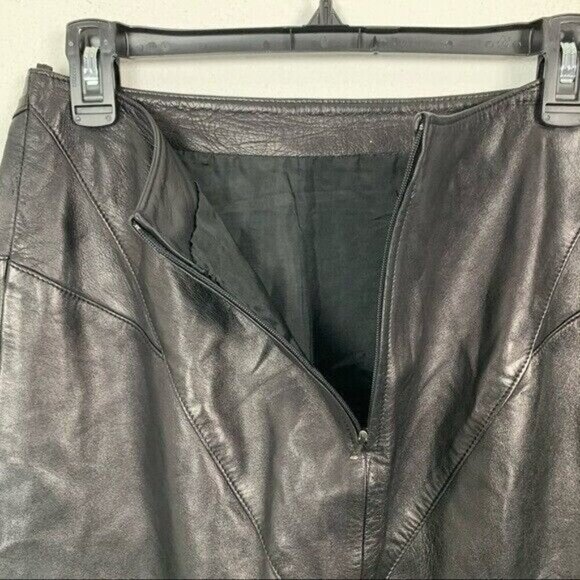 Viadana Black Leather Skirt 42 Back Zip Pencil Edgy Officewear Minimalist - Picture 6 of 8